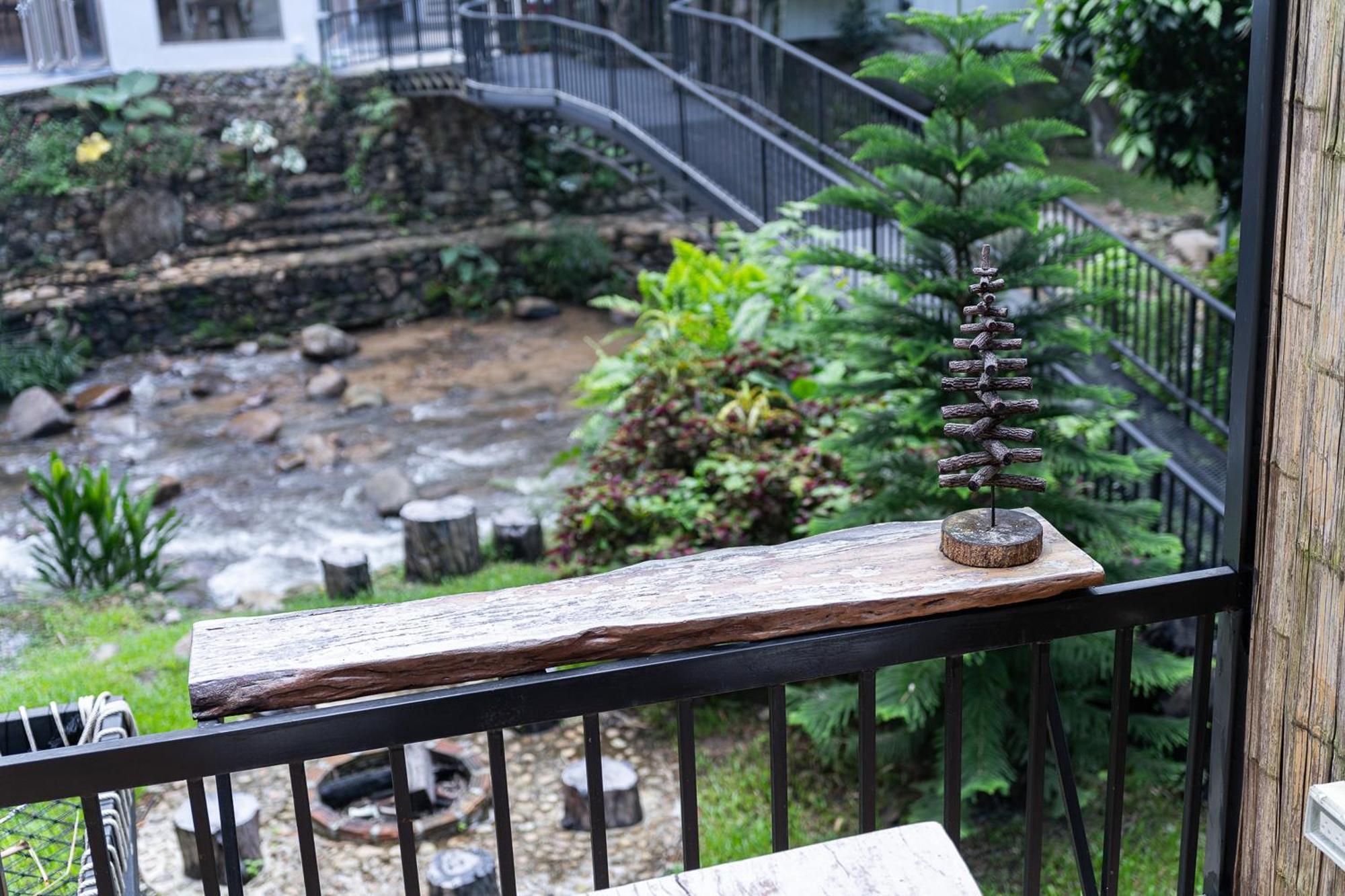 Inthada At Mae Kampong Hotel Chiang Mai Exterior photo